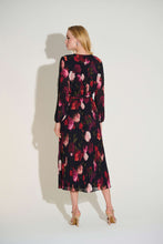 Load image into Gallery viewer, Pleated Chiffon Floral Dress