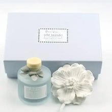 Load image into Gallery viewer, Marigold Ceramic Flower Diffuser Gift Set - Lavender

