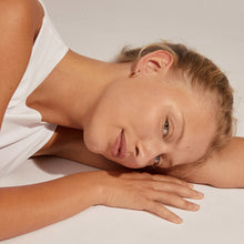 Load image into Gallery viewer, Eddy Medium Hoops - Gold