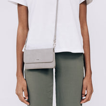 Load image into Gallery viewer, Loft 2.0 Wallet Crossbody - Black