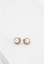 Load image into Gallery viewer, Empress Pearl Post Earrings