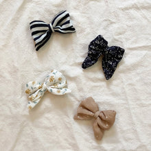 Load image into Gallery viewer, Bow on Headband Set (Set of 4)