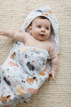 Load image into Gallery viewer, Muslin Hooded Towel Set - Honey Puppies
