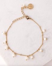 Load image into Gallery viewer, Dot Pearl Bracelet
